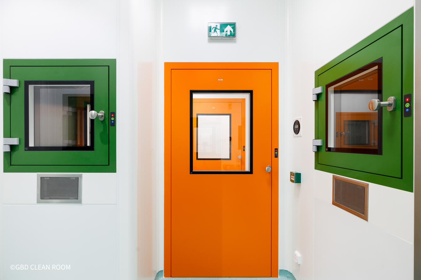 Okna podawcze (pass-boxy)
